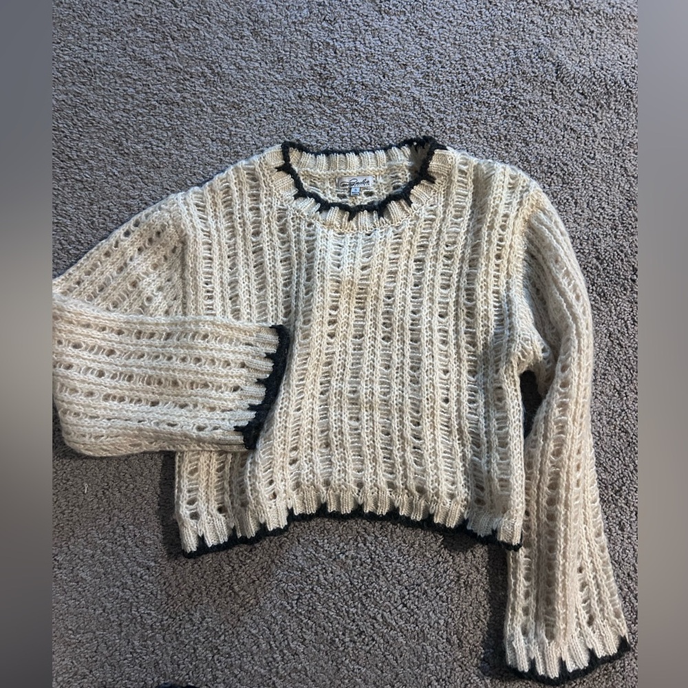Chic Knit Sweater with Black Trim